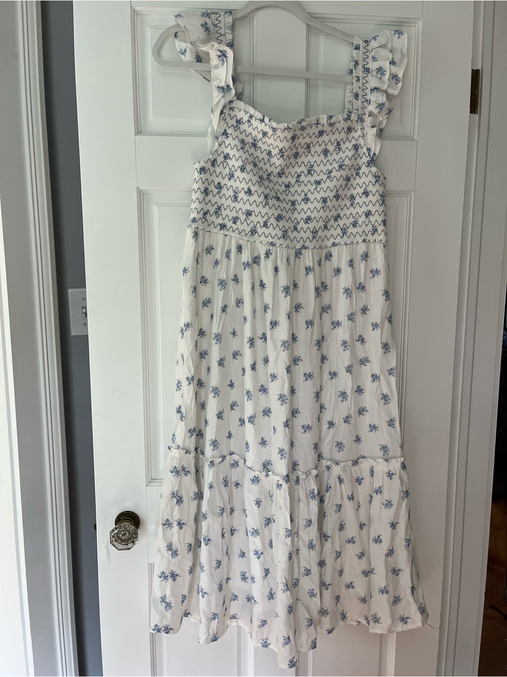ALTAR’D STATE women’s XXL NWOT White and Blue Floral maxi  Sundress